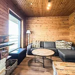 別荘 4 Bedroom Stunning In