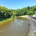 Hébergement de vacances 4 Bedroom Stunning In Rendeux