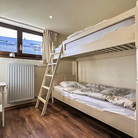 4 Bedroom In ريندو