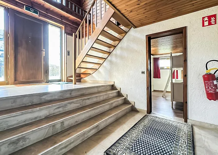 4 Bedroom Stunning In